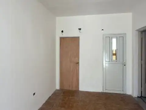 Local en Alquiler en Funes, $ 750.000
