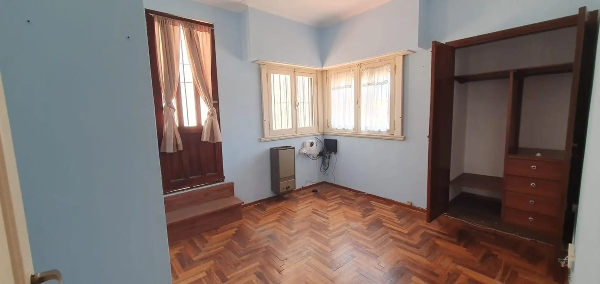 Casa 5 ambientes, 317m² en Chauvin — Oportunidad!!
