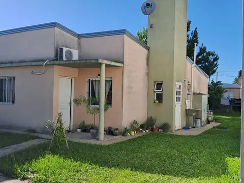 Casa en Villa Adela
