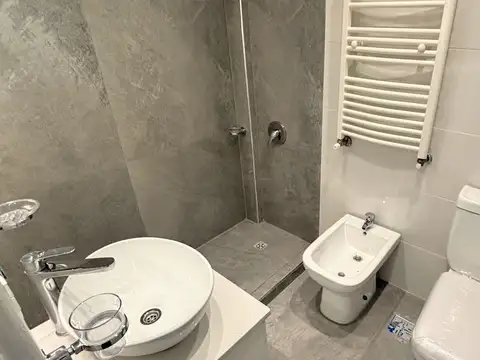 Departamento 2 ambientes con 2 baños