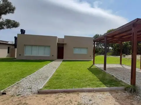 Casa en Venta en Barrio Cerrado Costa Esmeralda, USD 163.000
