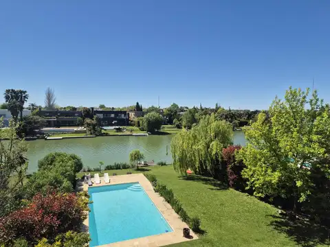 Casa en Lote al Lago Amoblada en Alquiler Anual en Santa Bárbara