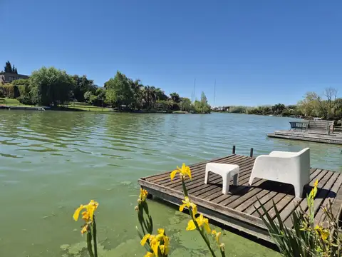 Casa en Alquiler de 4 dormitorios