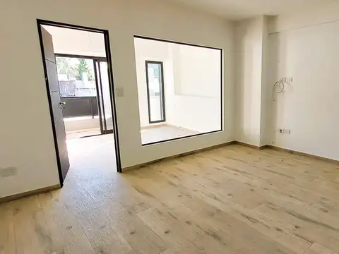 Olegario Víctor Andrade 100, Piso 1