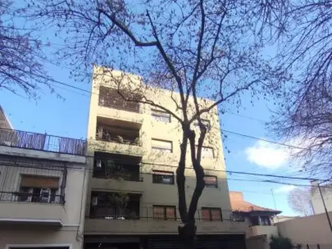 Moldes 3600, Piso 5