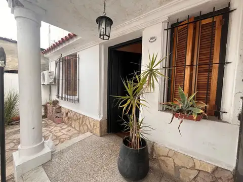 ALQUILER DE CASA 4 AMB C/PARQUE Y COCH. HURLINGHAM