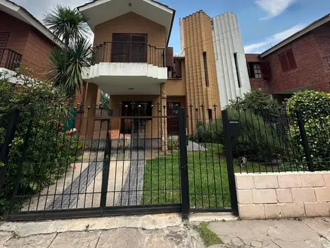 Departamento 5 ambientes con 2 baños
