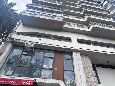 Avenida Pellegrini 700, Piso 09