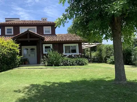 Alquiler de temporada, casa en Barrio Los sauces.