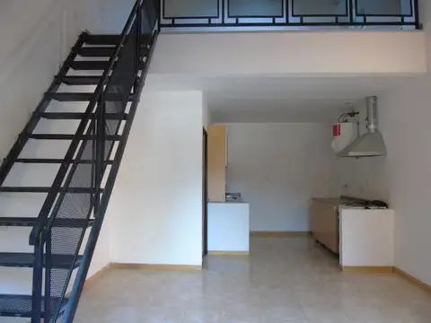 Depto Tipo Casa en Alquiler de 1 dormitorio