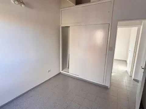 ALQUILER SAN JUAN RIVADAVIA CASA 2 DORMITORIOS PLACARES GARAGE PISCINA