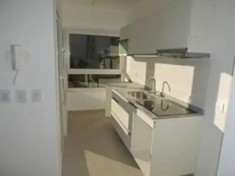 Departamento en Alquiler en Villa Ballester, $ 780.000