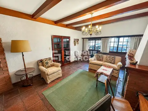 Casa en Venta en Flores, USD 370.000