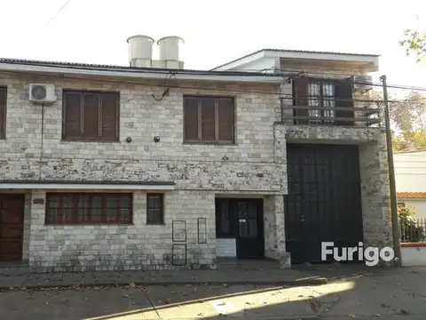 Casa 4 dormitorios en Baigorria.