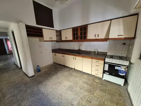 Depto Tipo Casa en Alquiler con 1 cocheras