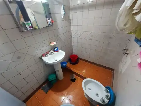 Depto Tipo Casa en Venta 50 años