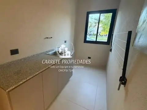 Casa en Venta al Este
