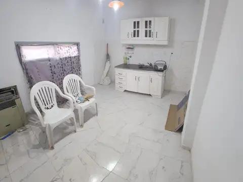 Depto Tipo Casa en Alquiler de 2 dormitorios
