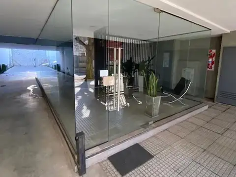 Pellegrini 1800, Piso 3