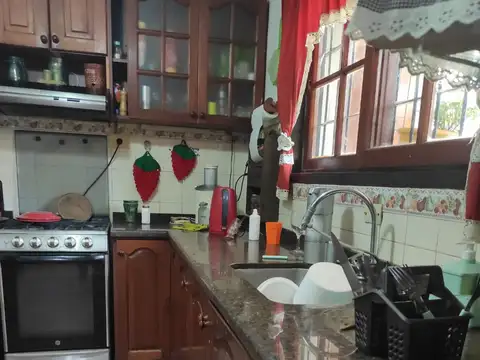Casa en Venta en Alto Alberdi, USD 125.000