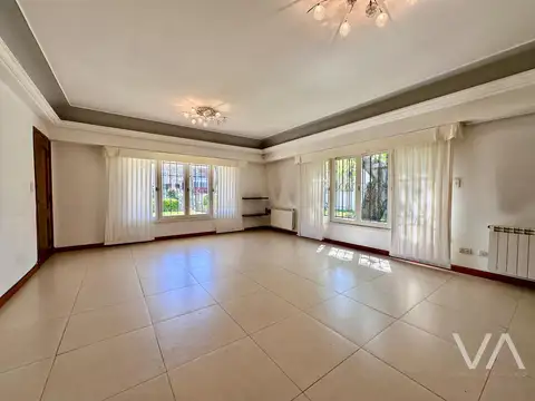 Casa en Venta en Parque Luro, USD 230.000