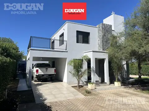 Casa con quincho y piscina - carpintería san luis