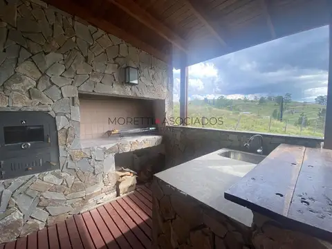 Complejo de dos casas con Piscina vista al Champaqui