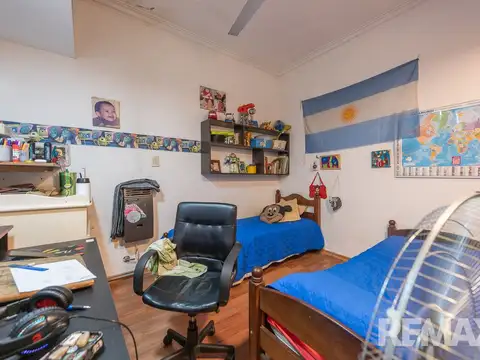 VENTA CASA A REFACCIONAR + LOCALES VILLA CRESPO