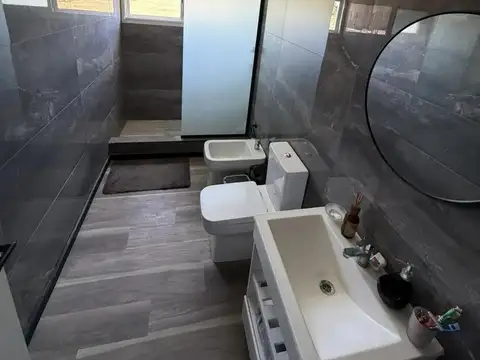 Casa en venta - 3 Dormitorios 4 Baños - San Vicente