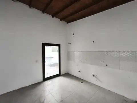 Casa 3 ambientes con 2 baños