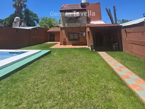 VENTA CASA 5 AMB CON PARQUE Y PILETA - APTO CREDITO