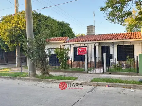 Julian Aguirre 2200