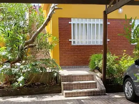 Fondo Comercio en Venta con 8 cocheras