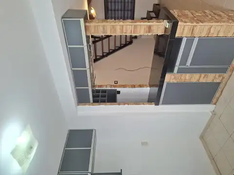 ALQUILER DE DUPLEX DE 2 AMBIENTES Y MEDIO CON PATIO EN RAMOS MEJIA