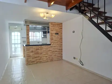 Casa en Alquiler en Ramos Mejía Sur, $ 650.000