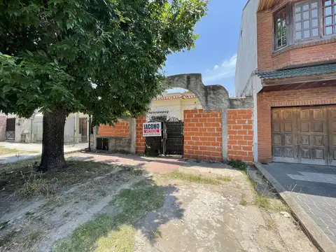 Dr. Antonio Caviglia 68 entre Av. Mitre y Comodoro