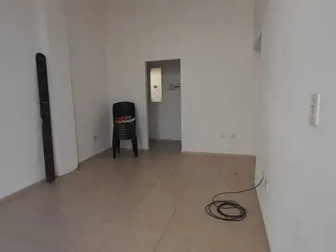 Local en Alquiler en La Plata, $ 360.000