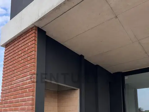 Casa en Venta en City Bell, USD 425.000