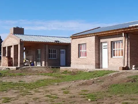 Casa en venta c/ cochera en Sierra de la Ventana