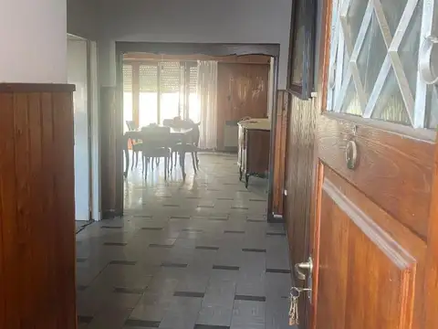Av,diaz Velez 900
