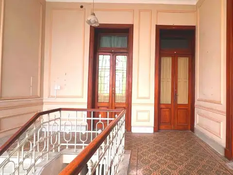 Depto Tipo Casa en Venta de 8 dormitorios