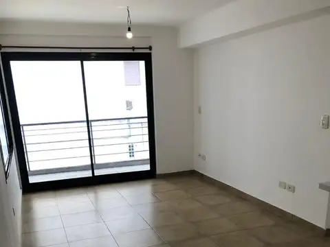 DEPARTAMENTO 2 AMBIENTES CON COCHERA