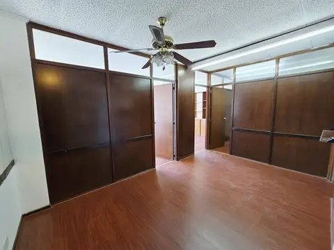 Alquiler Oficina en  el centro de San Martin luminoso