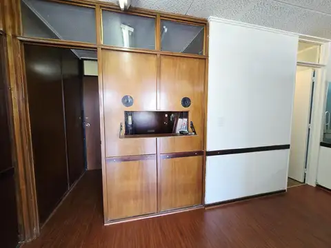 Oficina 3 ambientes con 2 baños