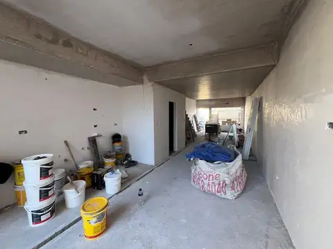 Casa 4 ambientes con 1 baño