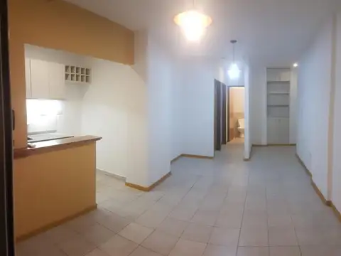 SE ALQUILA: PERON 1455. DEPARTAMENTO 2 DORMITORIOS