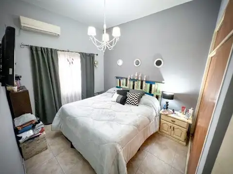 Vta Casa 5 AMB, Cochera, a.cred Permuta S Lugares