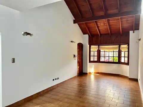 Casa en Alquiler en Olivos Maipú/Uzal, $ 1.800.000