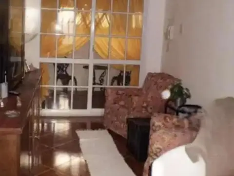 Depto Tipo Casa en Venta en Bernal, USD 65.500