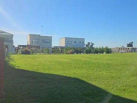 Barrio Cerrado Santo Tomas  - Pilar 100
